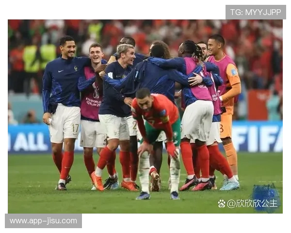 科莫虽遭首败仍展顽强斗志 球队整体表现赢得广泛认可