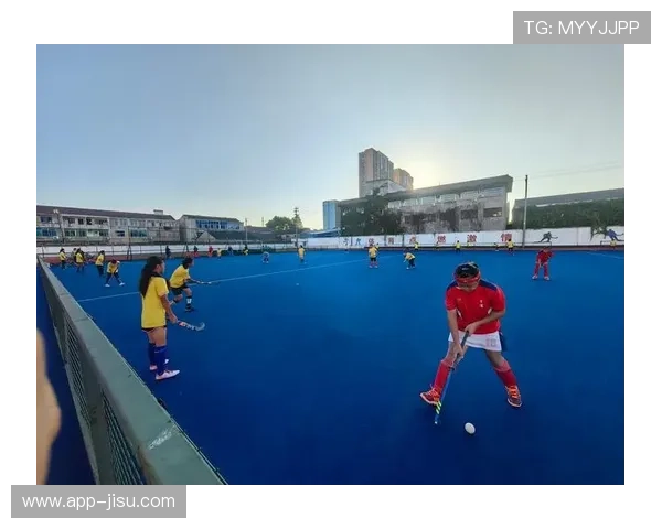 全国青少年U系列曲棍球锦标赛U18U15男子组开赛，38支队伍参赛