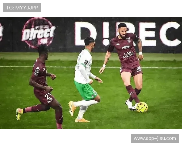 尼斯2-2布雷斯特，法甲中游球队闷平收场